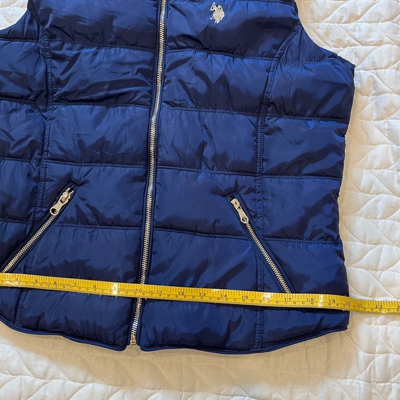 U.S POLO ASSN sleeveless puffer jacket - Picture 9 of 10